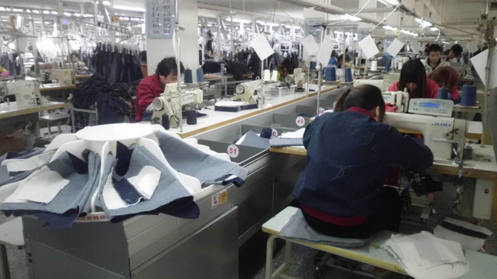 探索服装铝合金带式节拍流水线 苏州池久节能电气解决方案